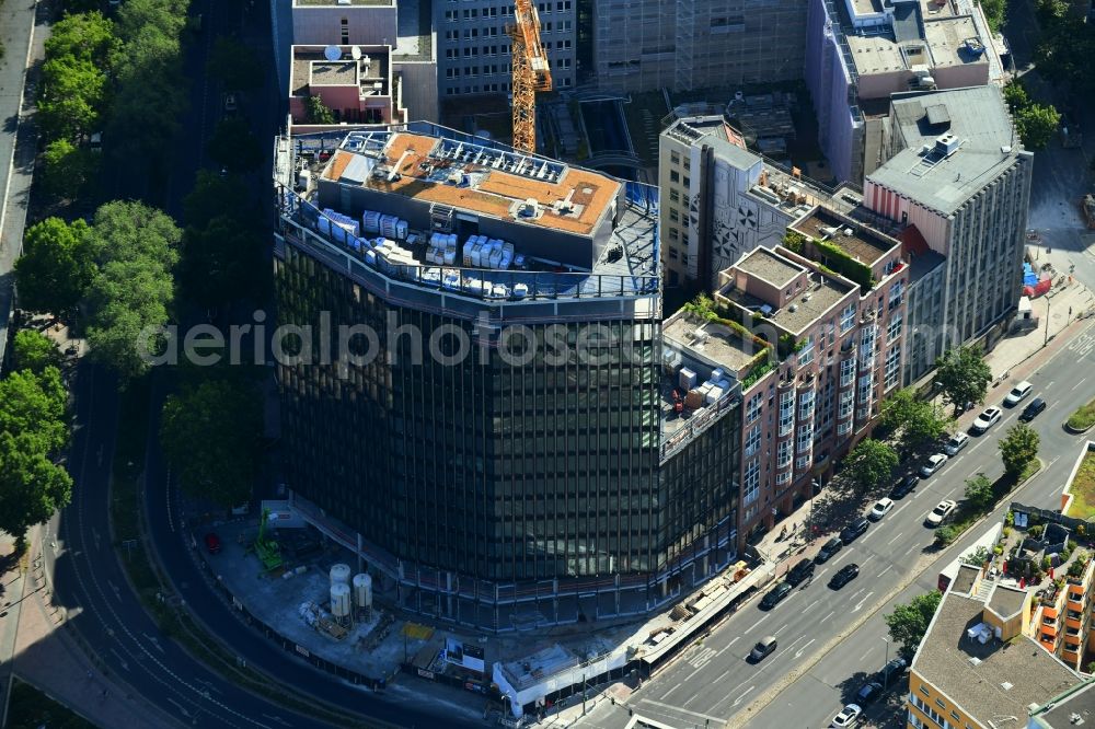 Aerial photograph Berlin - Construction site to build a new office and commercial building on Budapester Strasse corner Kurfuerstenstrasse on place Olof-Palme-Platz in the district Tiergarten in Berlin, Germany