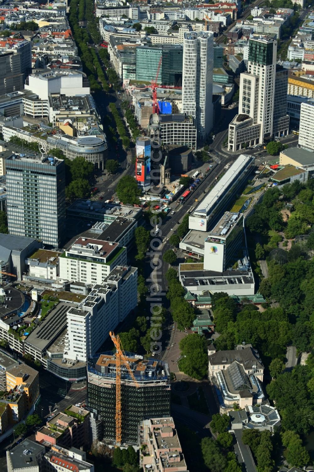 Berlin from above - Construction site to build a new office and commercial building on Budapester Strasse corner Kurfuerstenstrasse on place Olof-Palme-Platz in the district Tiergarten in Berlin, Germany