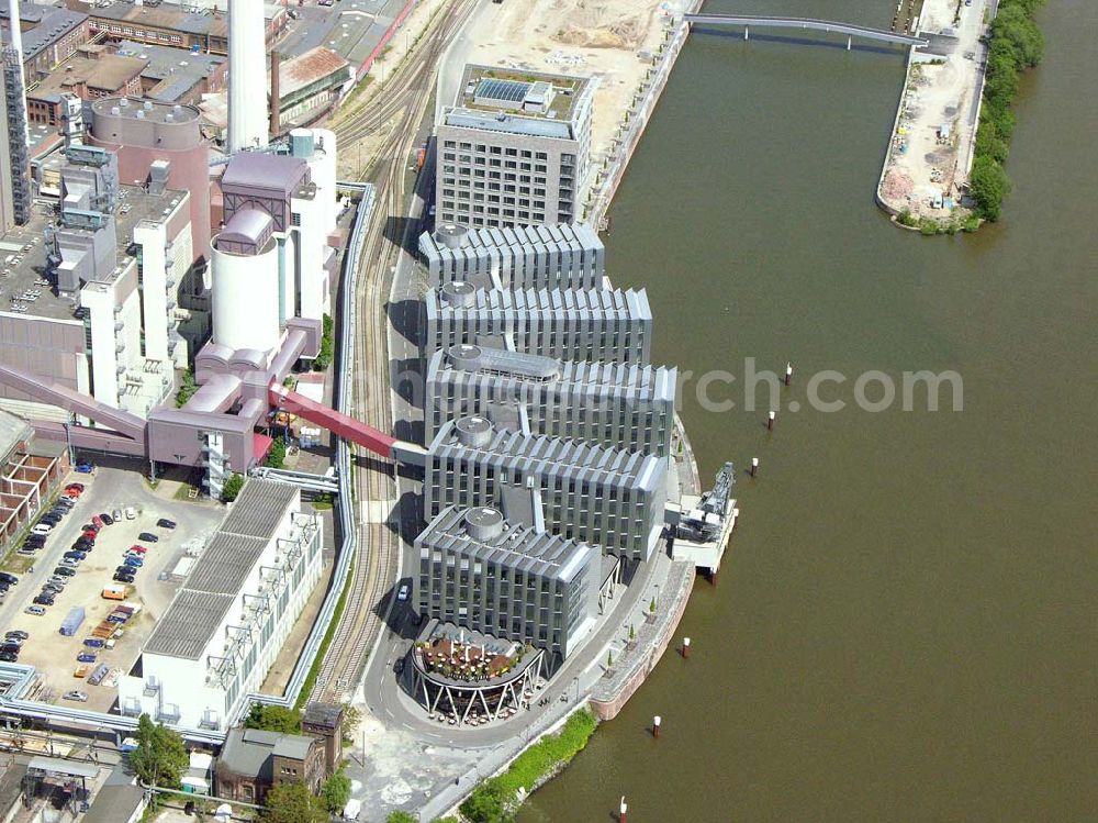 Aerial image Frankfurt - Main / Hessen - Büro- und Geschäftshauskomplex am Rotfederring in Frankfurt/Main