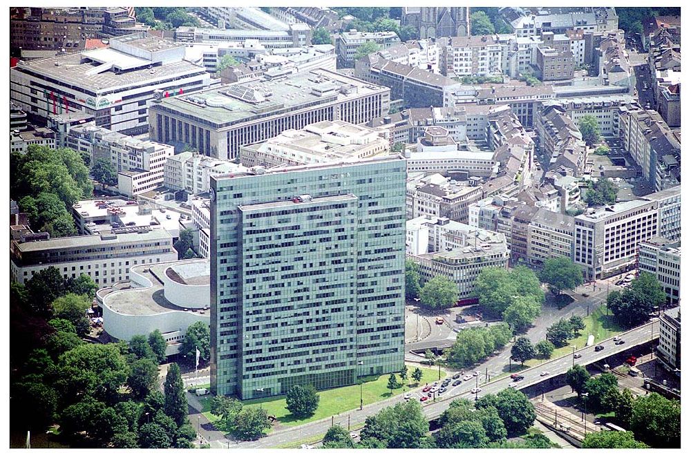 Aerial photograph Düsseldorf - 06.07.2004 Büro- und Geschäftshauskomplex in der Düsseldorfer Innenstadt