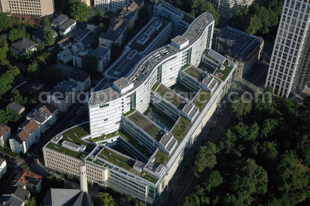 Aerial image Frankfurt am Main - Büro- und Geschäftshauskomplex Frankfurter Welle am Bankenviertel. Das Cityquartier Frankfurter Welle wurde im Mai 2007 von der Union Investment Real Estate AG (ehemals DIFA) an Morgan Stanley Real Estate Fund (MSREF) und an die IVG Immobilien AG verkauft. Kontakt MSREF: Morgan Stanley Bank AG, Junghofstraße 13-15, 60311 Frankfurt am Main, Tel. +49(0)69 216644-00, Fax +49(0)69 216644-99, E-Mail: info@MorganStanleyIQ.de; Kontakt IVG: IVG Immobilien AG, Zan derstraße 5-7, 53177 Bonn, Tel. +49(0)228 844-0, Fax +49(0)228 844-107, E-Mail: info@ivg.de; Kontakt Vermietung: CORPUS SIREO Asset Management GmbH, Jahnstraße 46, 63150 Heusenstamm, Tel. +49(0)6104 664-0, Fax +49(0)6104 664-599, E-Mail: frankfurterwelle@corpussireo.com