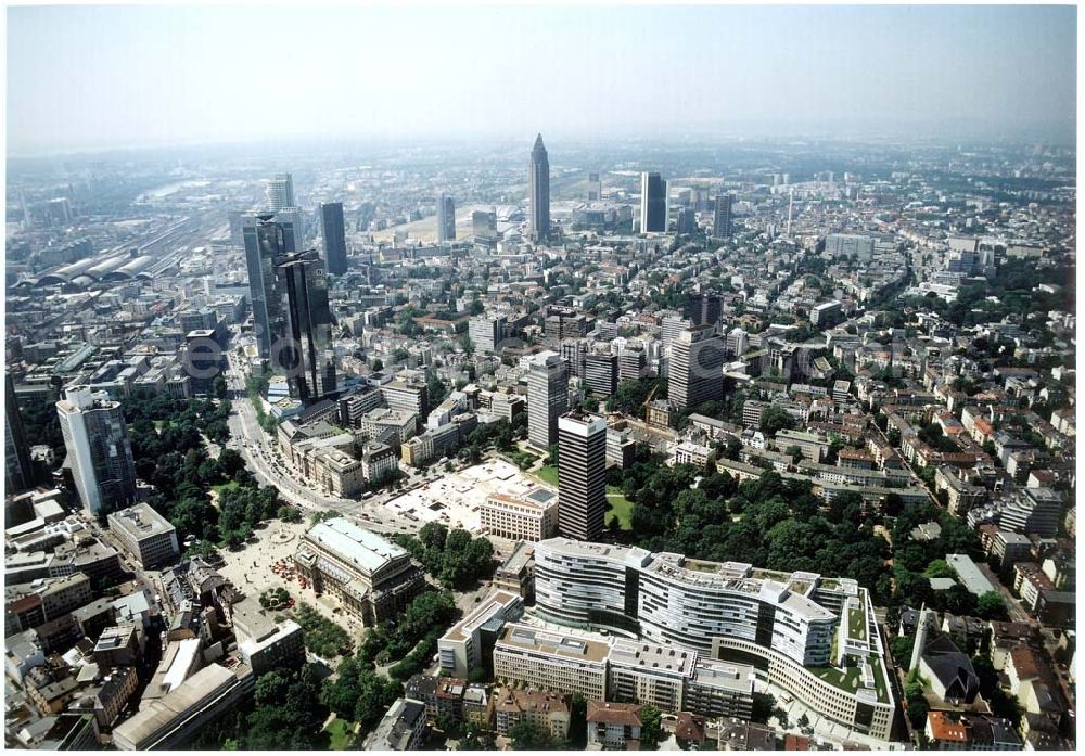 Aerial image Frankfurt am Main - Büro- und Geschäftshauskomplex Frankfurter Welle der DIFA am Bankenviertel in Frankfurt / Main.