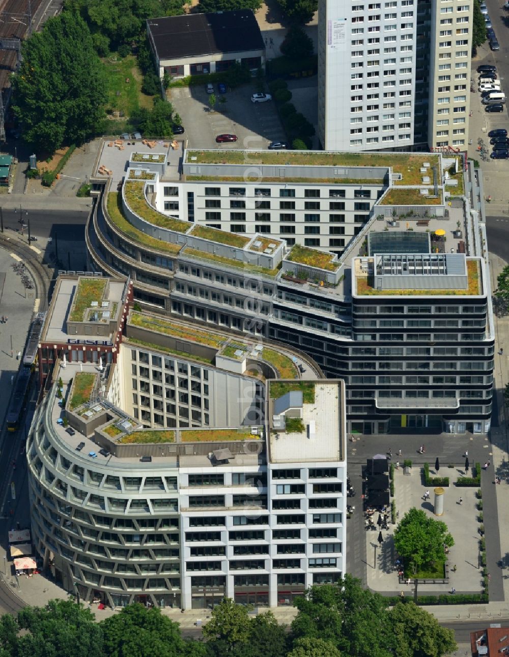 Aerial photograph Berlin Mitte - View at the construction site from Hackescher quarters, a new office and commercial complex in the middle. Investor is the investment company Hackesches Quarter mbH & Co. KG