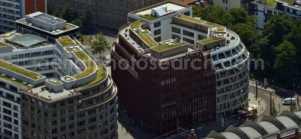 Aerial photograph Berlin Mitte - View at the construction site from Hackescher quarters, a new office and commercial complex in the middle. Investor is the investment company Hackesches Quarter mbH & Co. KG