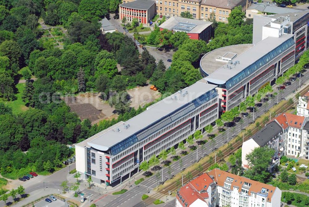 Leipzig from above - Büro- und Geschäftshauskomplex der IKV GMBH an der Wichernstraße in Leipzig.