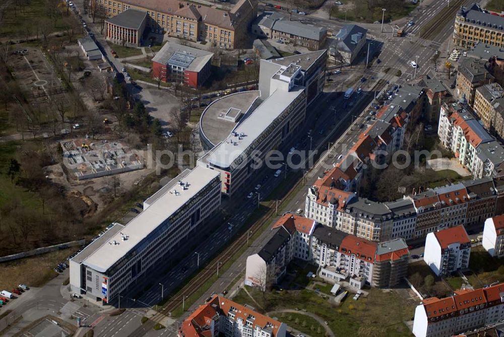 Leipzig from the bird's eye view: Blick auf einen Büro- und Geschäftshauskomplex an der Prager Strasse in Leipzig - Reudnitz.