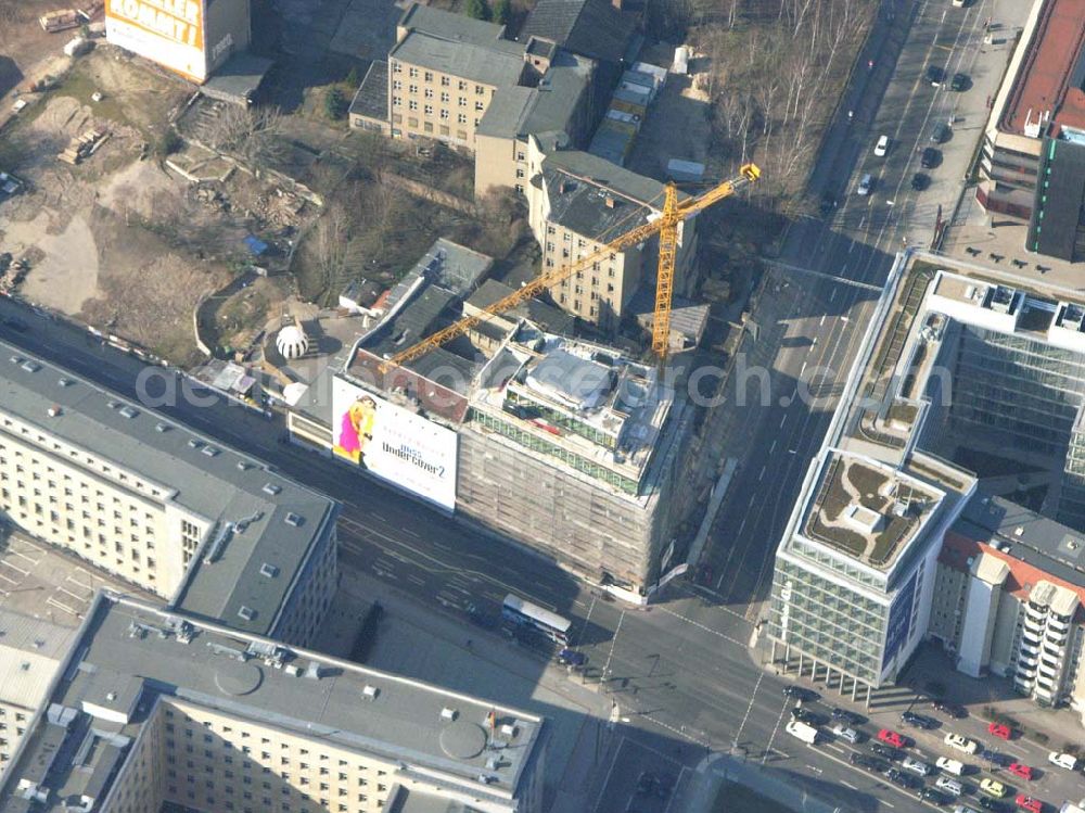 Aerial photograph Berlin Mitte - Büro- und Geschäftshausneubau an der Wilhelmstraße / Leipzigerstraße gegenüber des Bundesfinanzministeriums