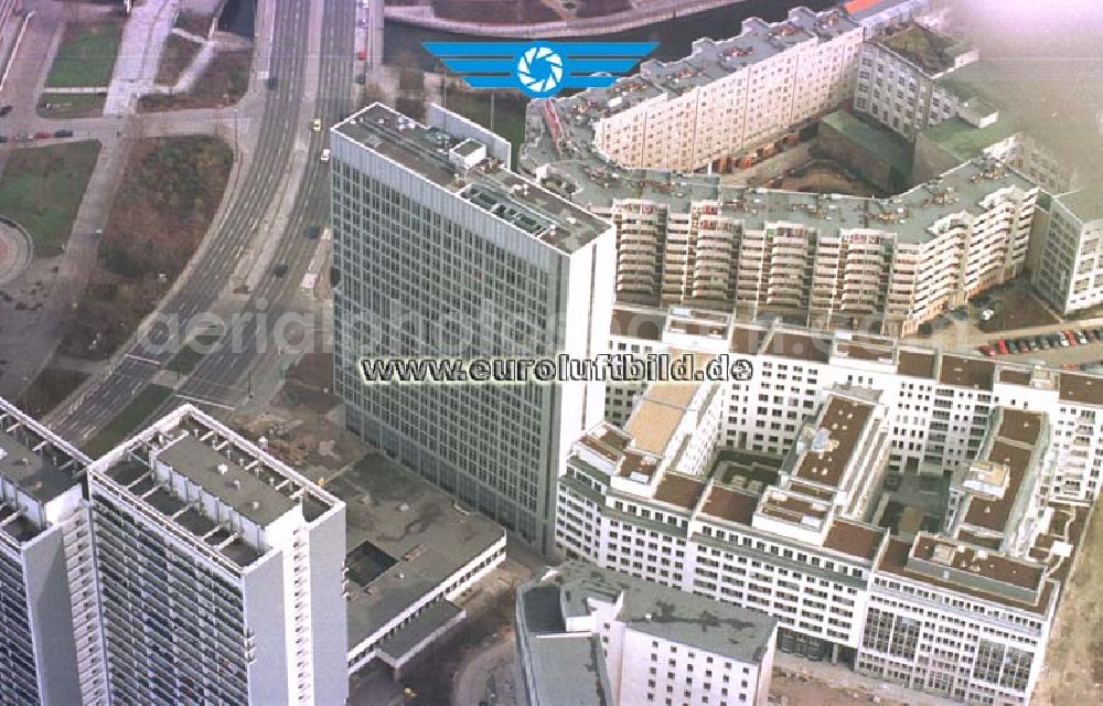 Berlin from above - Büro- und Geschäftshausneubau an der Leipziger Straße / Spittelmarkt in Berlin - Mitte.