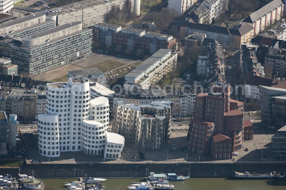 Düsseldorf from above - View of the Office builings Gehry Bauten in the Medienhafen Düsseldorf in the state North Rhine-Westphalia