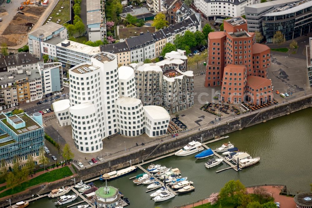 Aerial image Düsseldorf - View of the Office builings Gehry Bauten in the Medienhafen Duesseldorf in the state North Rhine-Westphalia