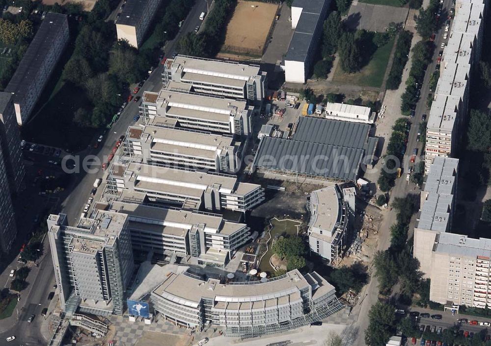 Aerial photograph Berlin - Lichtenberg - Büro- und Geschäftszentrum Storkower Bogen kurz vor der Fertigstellung (Storkower Straße).