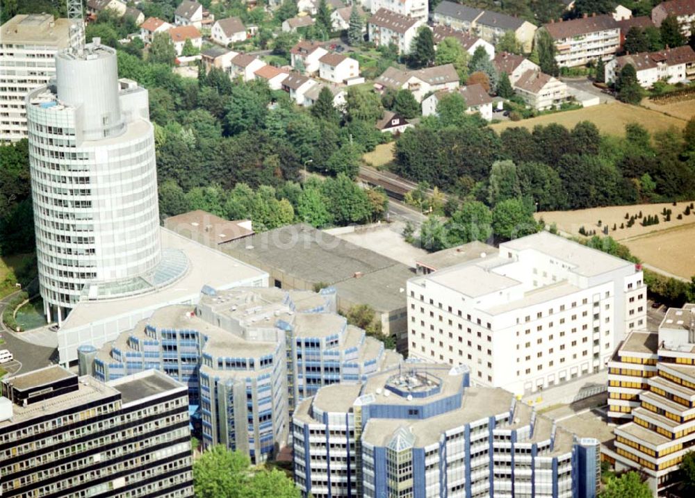 Frankfurt am Main from above - Büro- und Gewerbegebiet an der Frankfurter Straße 77 in Frankfurt Eschborn an der S-Bahn.