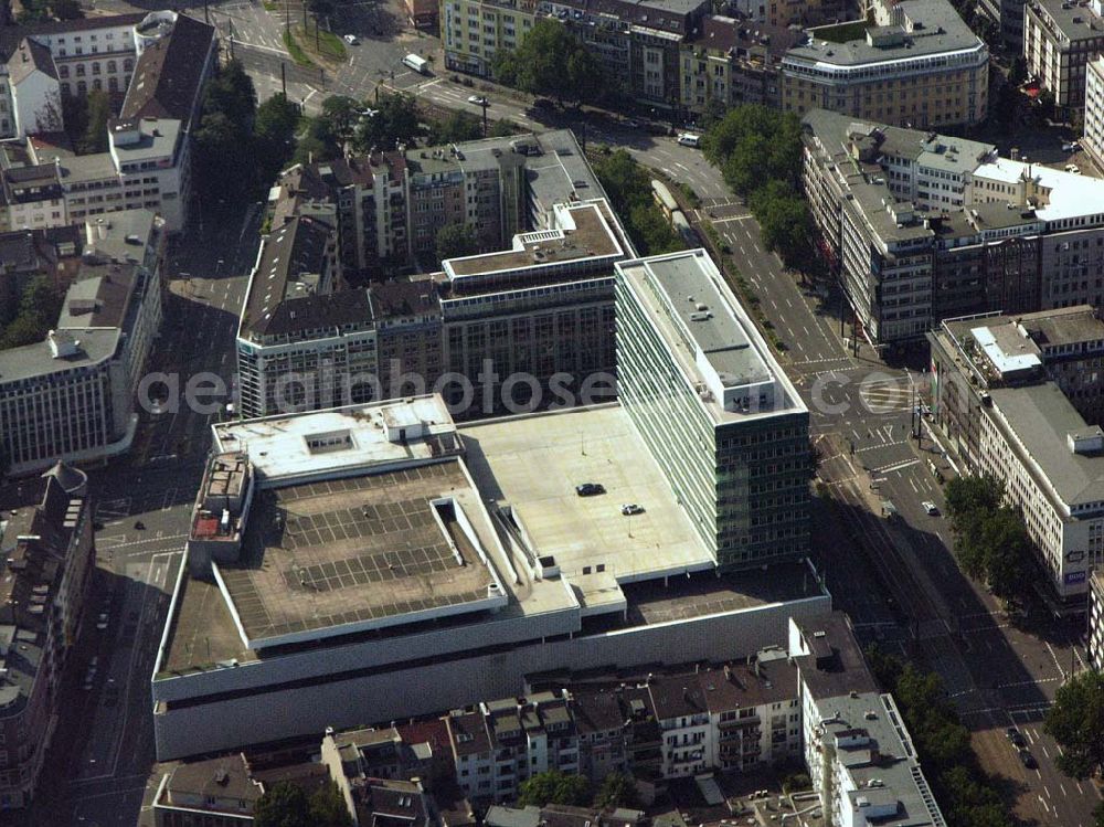 Aerial image Düsseldorf (NRW) - 28.08.2005 Düsseldorf (NRW) Büro- und Parkhaus am Ernst-Reuter-Platz in der Düsseldorfer Innenstadt.