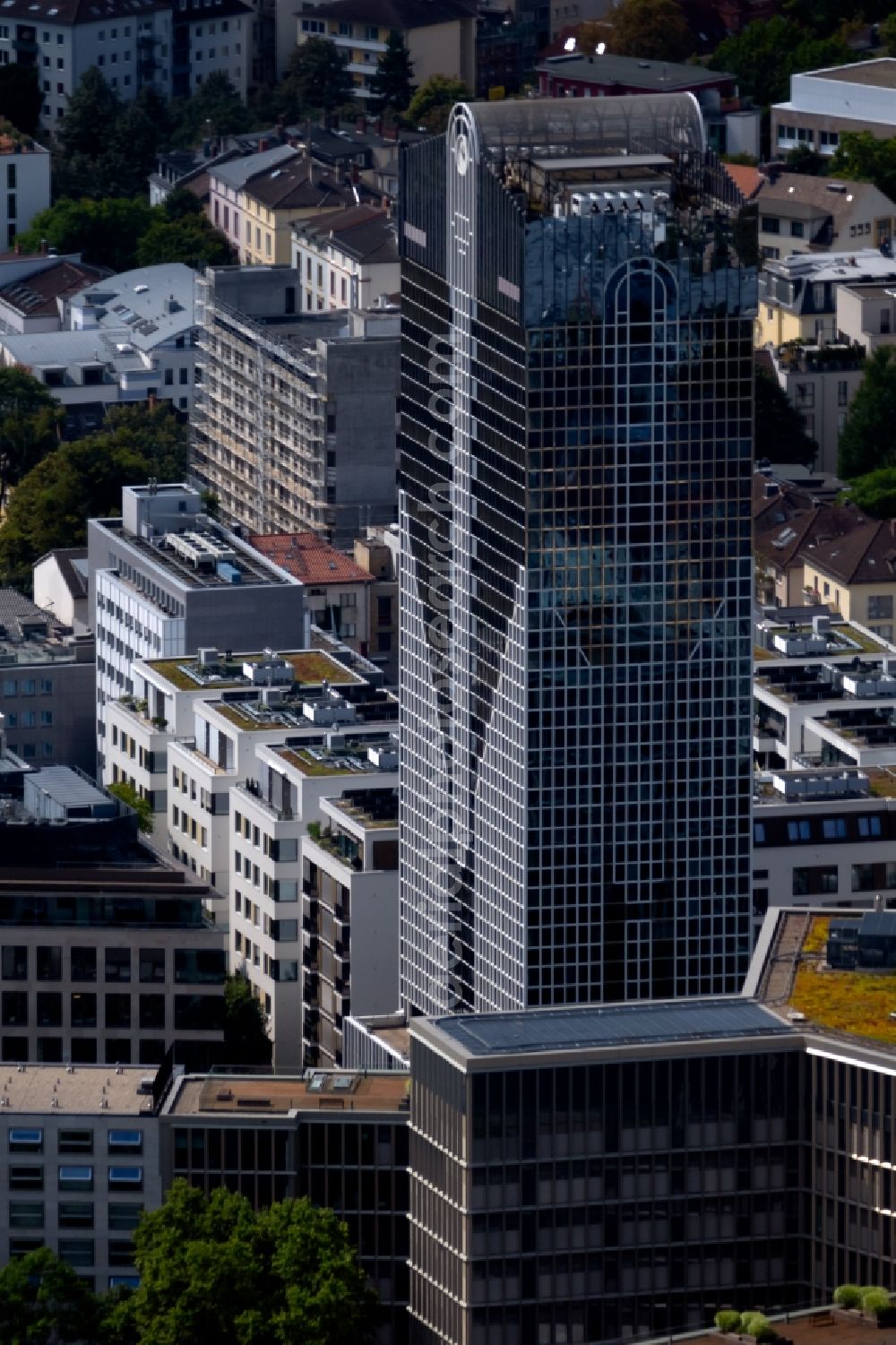 Frankfurt am Main from above - Office and corporate management high-rise building on Barckstrasse in the district Westend in Frankfurt in the state Hesse, Germany