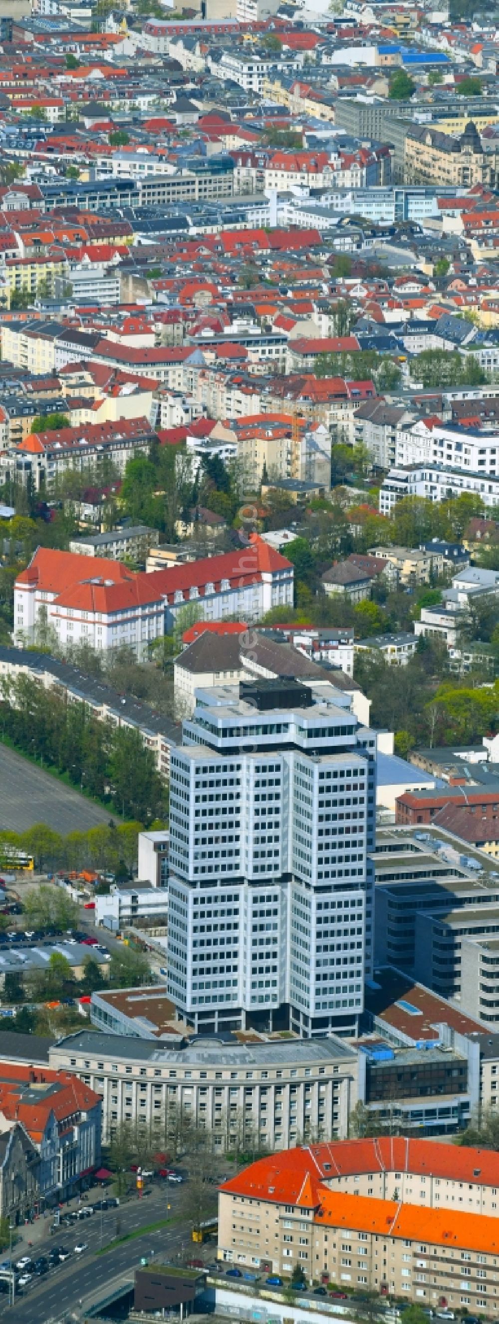 Berlin from above - Office and corporate management high-rise building Deutsche Rentenversicherung Bund DRV in the district Charlottenburg in Berlin, Germany