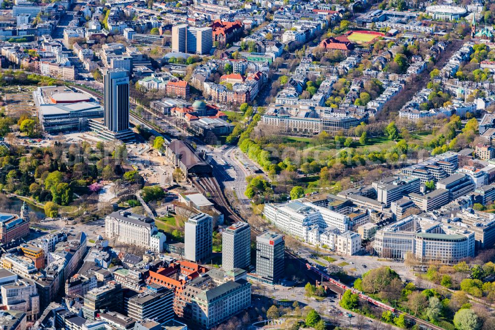 Aerial image Hamburg - Office and corporate management high-rise building Finnlandhaus on street Esplanade in Hamburg, Germany