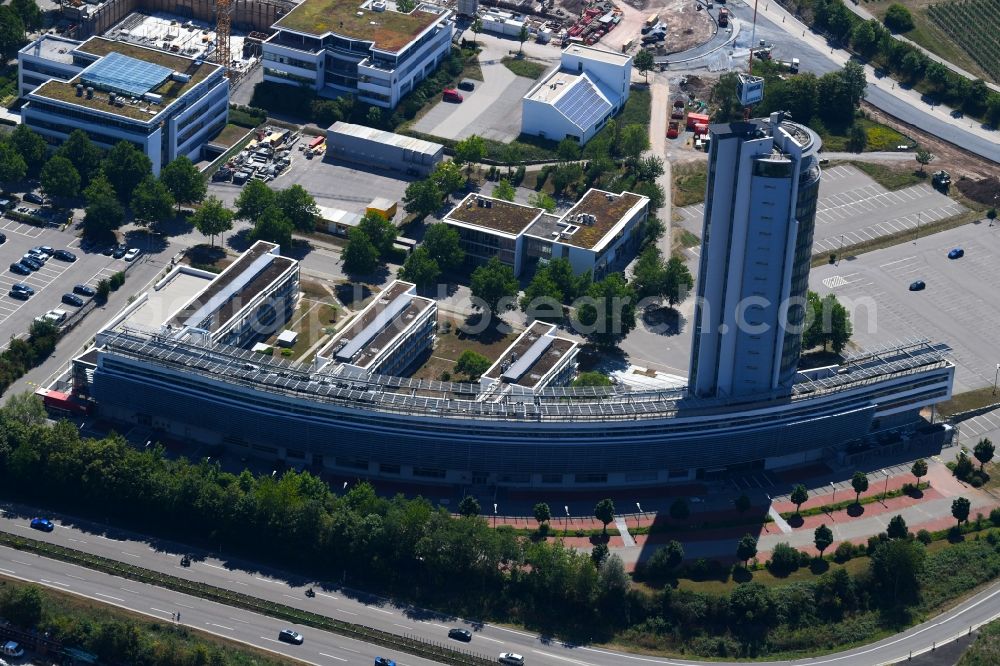 Aerial photograph Neckarsulm - Office and corporate management high-rise building of Fujitsu TDS GmbH on Konrad-Zuse-Strasse in Neckarsulm in the state Baden-Wurttemberg, Germany