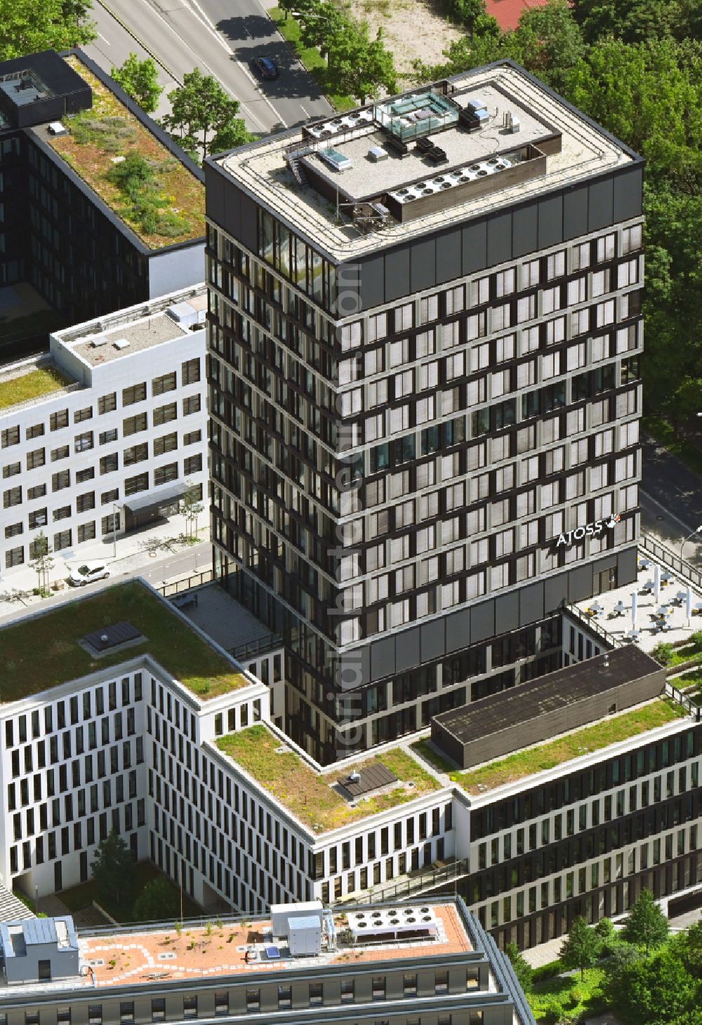 Aerial photograph München - Office and corporate management high-rise building HIGHRISE one on street Rosenheimer Strasse in the district Haidhausen in Munich in the state Bavaria, Germany