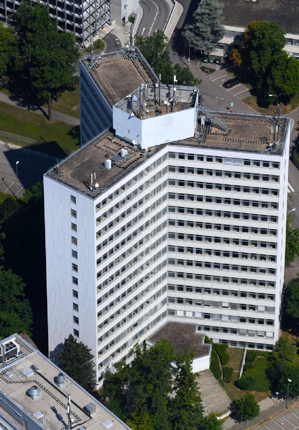 Aerial image Stuttgart - Office and corporate management high-rise building on Lorenzstrasse in the district Zuffenhausen in Stuttgart in the state Baden-Wurttemberg, Germany