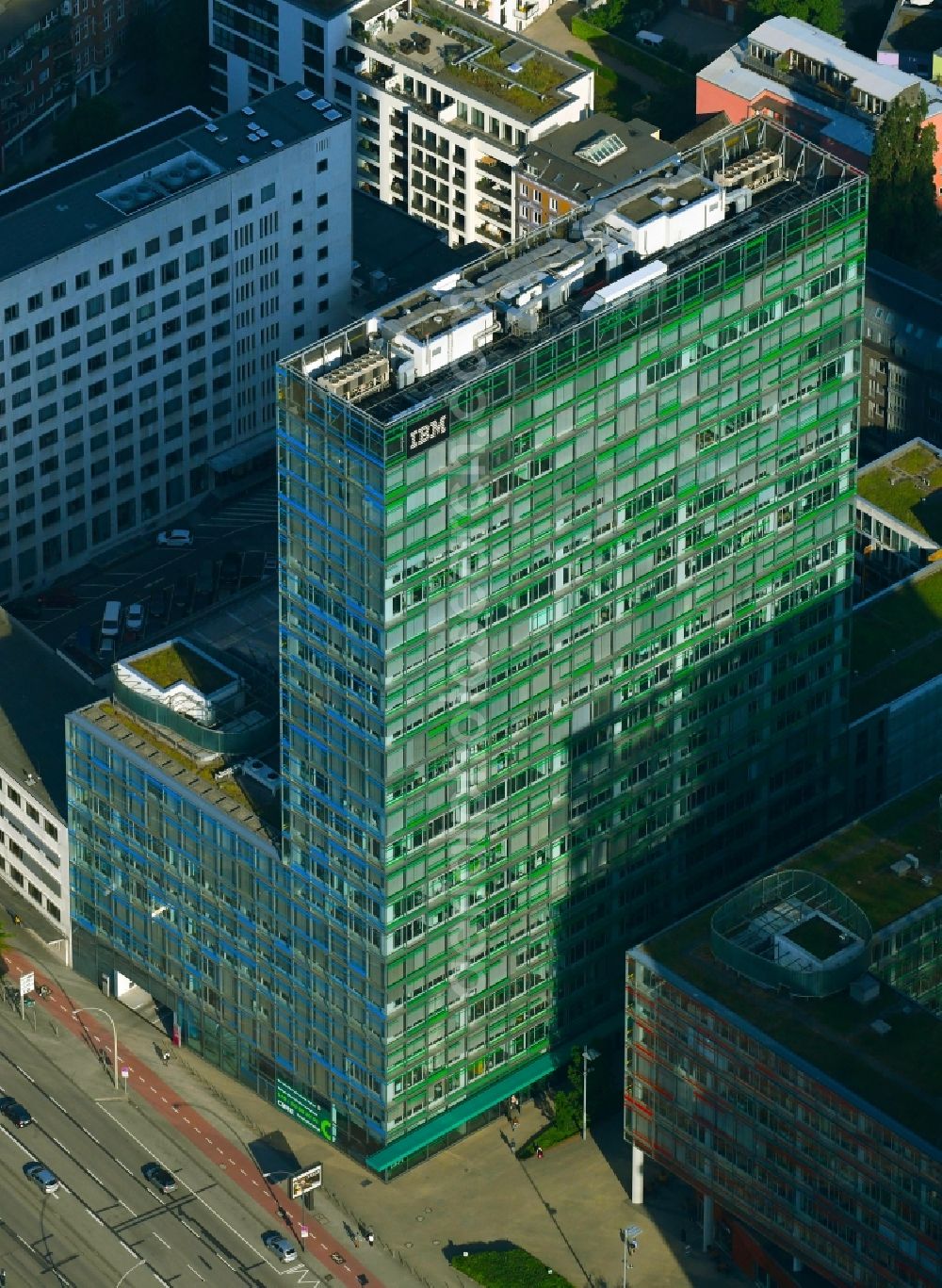 Hamburg from the bird's eye view: Office and corporate management high-rise building Beim Strohhause in the district Sankt Georg in Hamburg, Germany