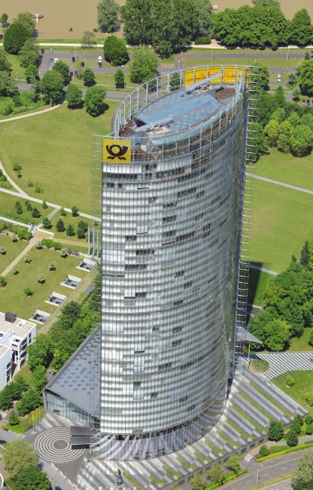 Bonn from above - Office and corporate management high-rise building Post Tower on Charles-de-Gaulle-Strasse in the district Gronau in Bonn in the state North Rhine-Westphalia, Germany