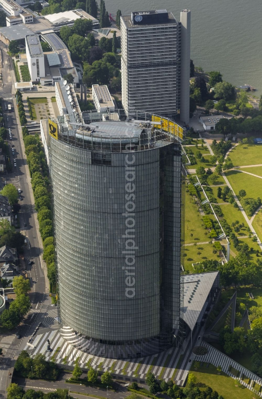 Aerial image Bonn - Office and corporate management high-rise building Post Tower on Charles-de-Gaulle-Strasse in the district Gronau in Bonn in the state North Rhine-Westphalia, Germany