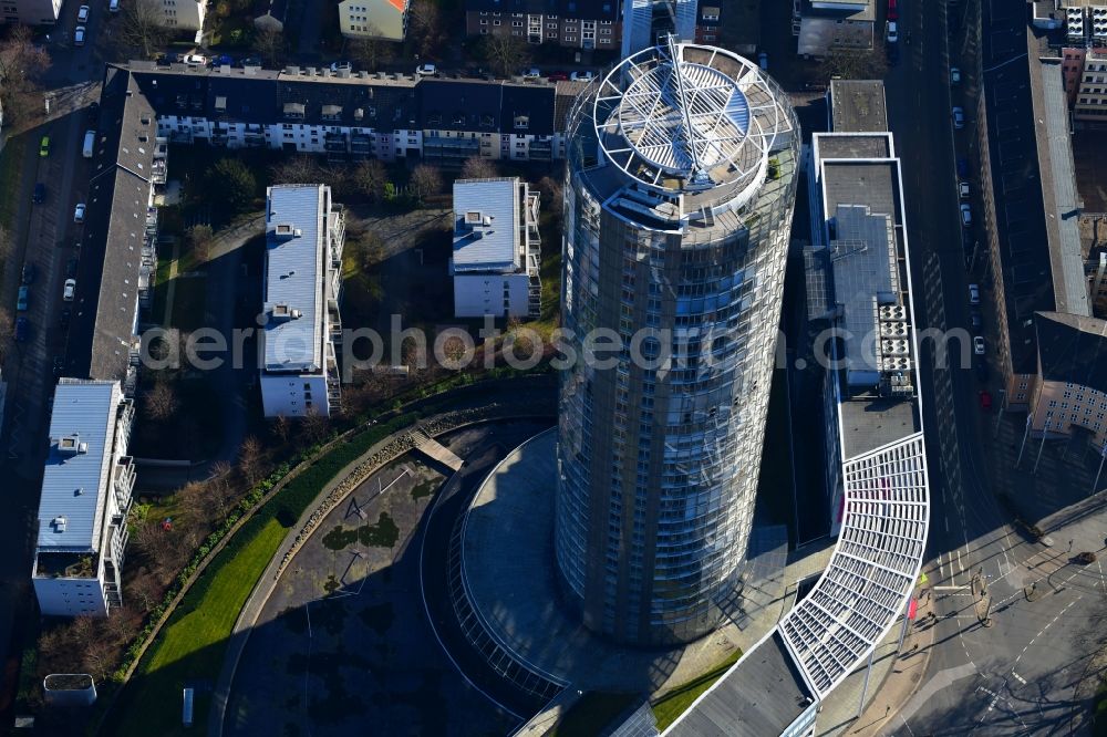 Aerial photograph Essen - Office and corporate management high-rise building RWE-Turm in the district Suedviertel in Essen in the state North Rhine-Westphalia, Germany