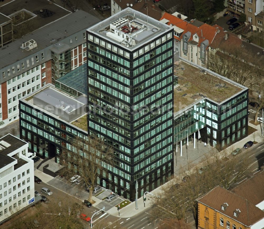 Bochum from the bird's eye view: Office and corporate management high-rise building Stadtwerke Bochum GmbH on Ostring in the district Innenstadt in Bochum in the state North Rhine-Westphalia, Germany