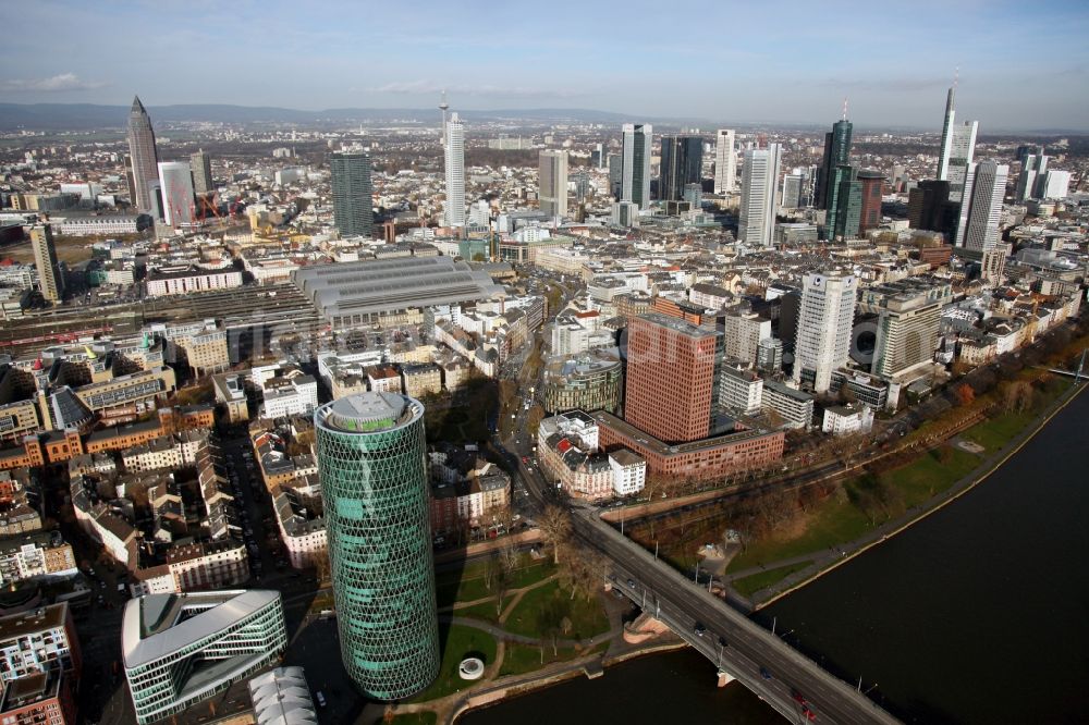 Frankfurt am Main from above - Office and corporate management high-rise building WesthafenTower on place Westhafenplatz in the district Gutleutviertel in Frankfurt in the state Hesse, Germany