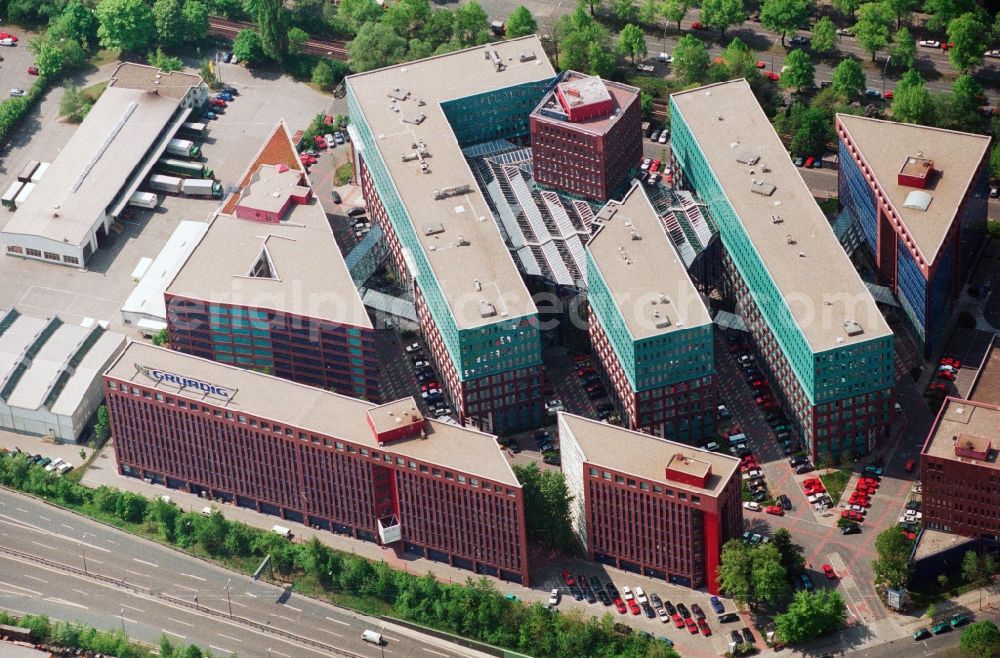 Berlin Reinickendorf from the bird's eye view: Office and administration buildings of the GRUNDIG AG, today's TOP TEGEL office center at the Witte street in Berlin - Reinickendorf