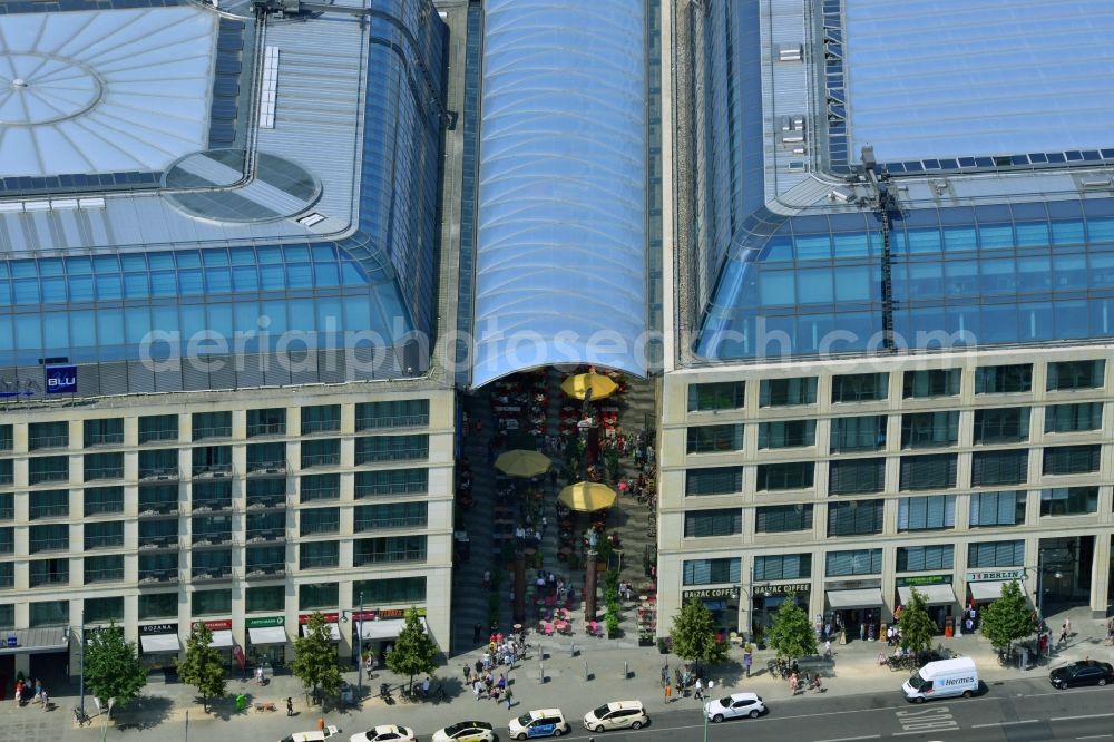 Aerial photograph Berlin Mitte - Office, residential and commercial building ensemble City Quartier Berlin Domaquaree in the city center Mitte district of Berlin