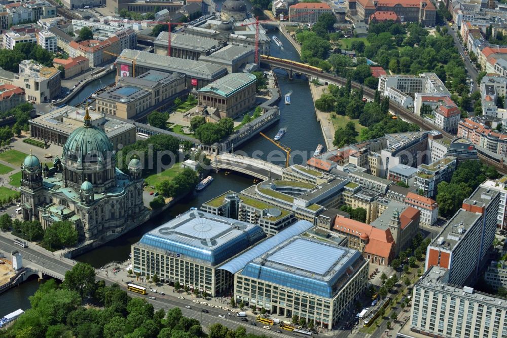 Aerial image Berlin Mitte - Office, residential and commercial building ensemble City Quartier Berlin Domaquaree in the city center Mitte district of Berlin