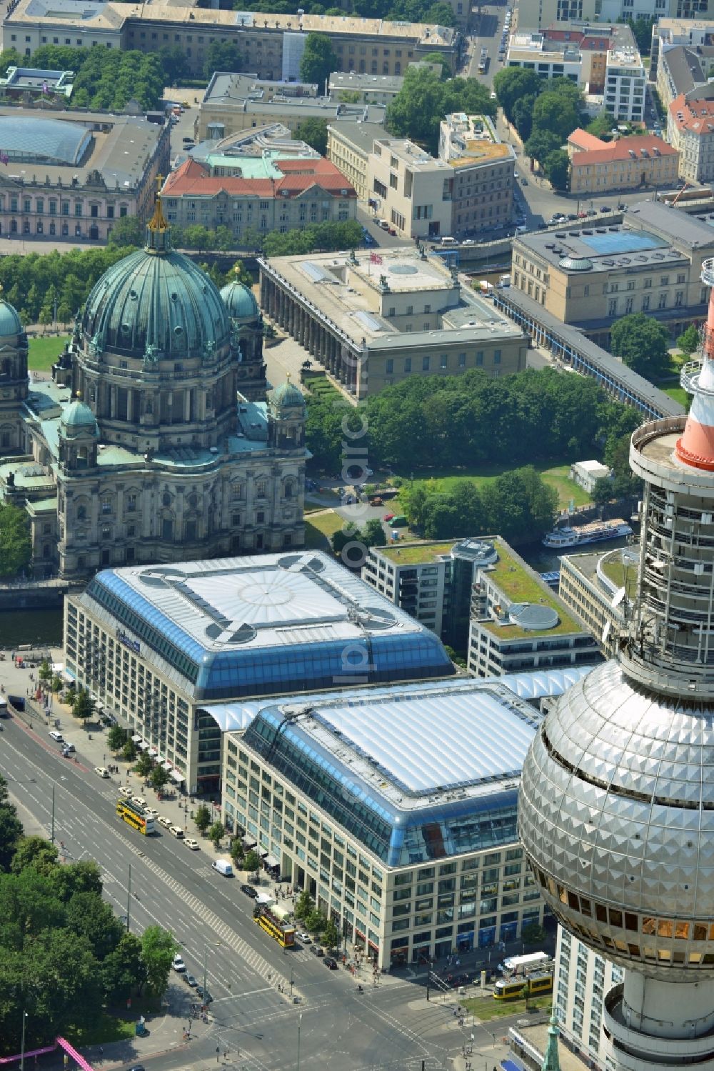 Berlin Mitte from the bird's eye view: Office, residential and commercial building ensemble City Quartier Berlin Domaquaree in the city center Mitte district of Berlin