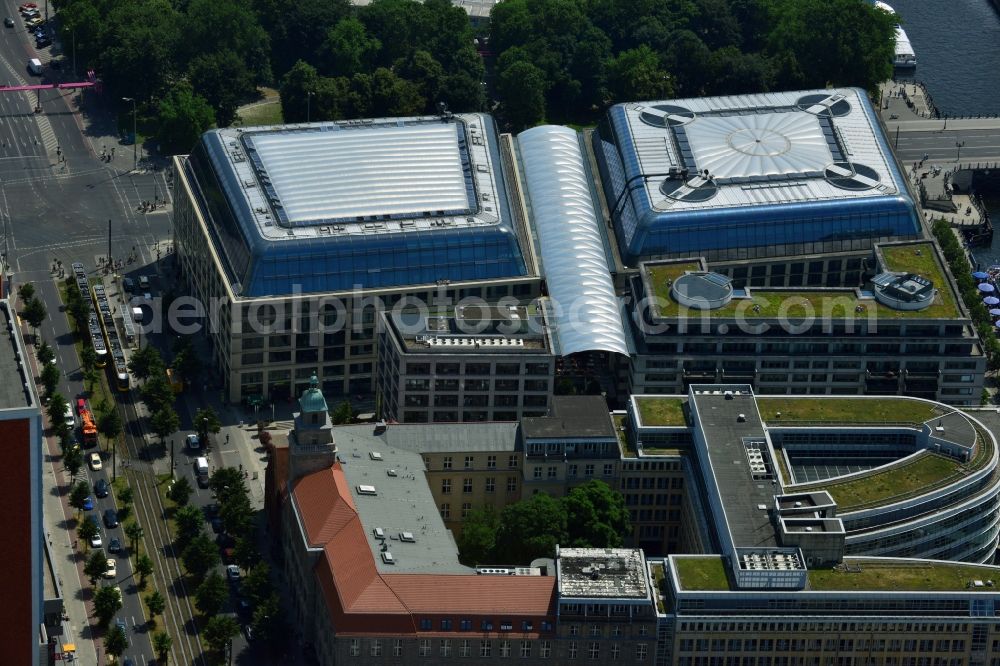 Aerial photograph Berlin Mitte - Office, residential and commercial building ensemble City Quartier Berlin Domaquaree in the city center Mitte district of Berlin