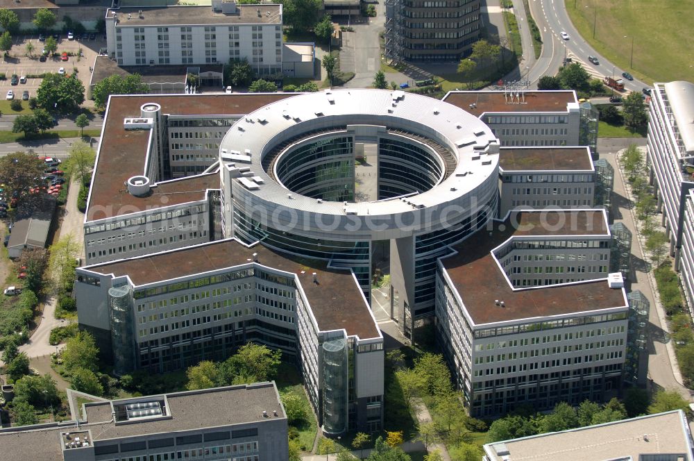 Offenbach am Main from above - Office building Omega Haus on street Strahlenbergerstrasse in Offenbach am Main in the state Hesse, Germany