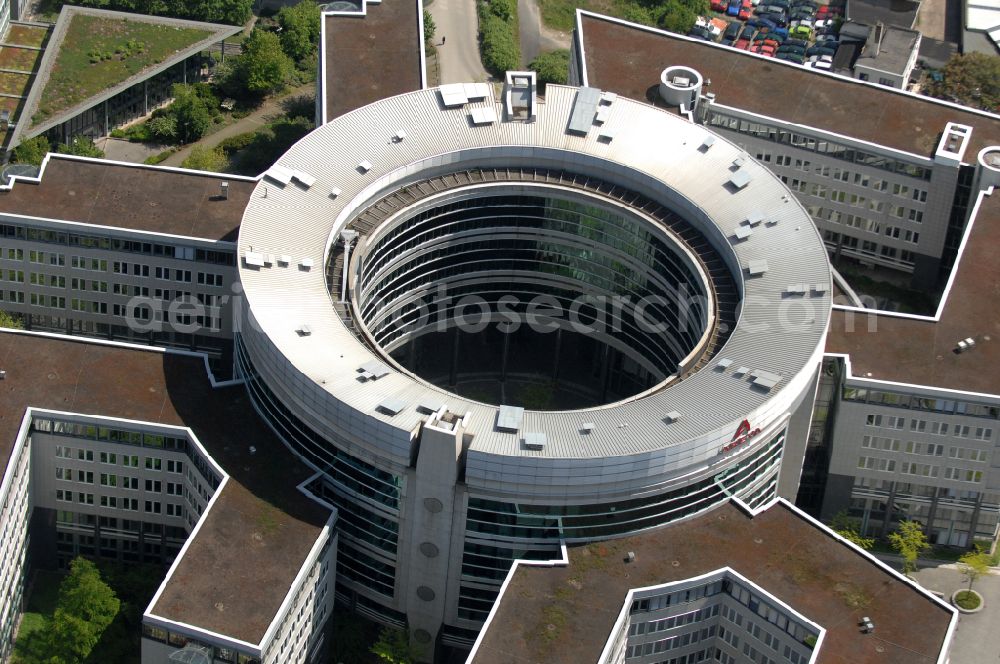 Offenbach am Main from above - Office building Omega Haus on street Strahlenbergerstrasse in Offenbach am Main in the state Hesse, Germany