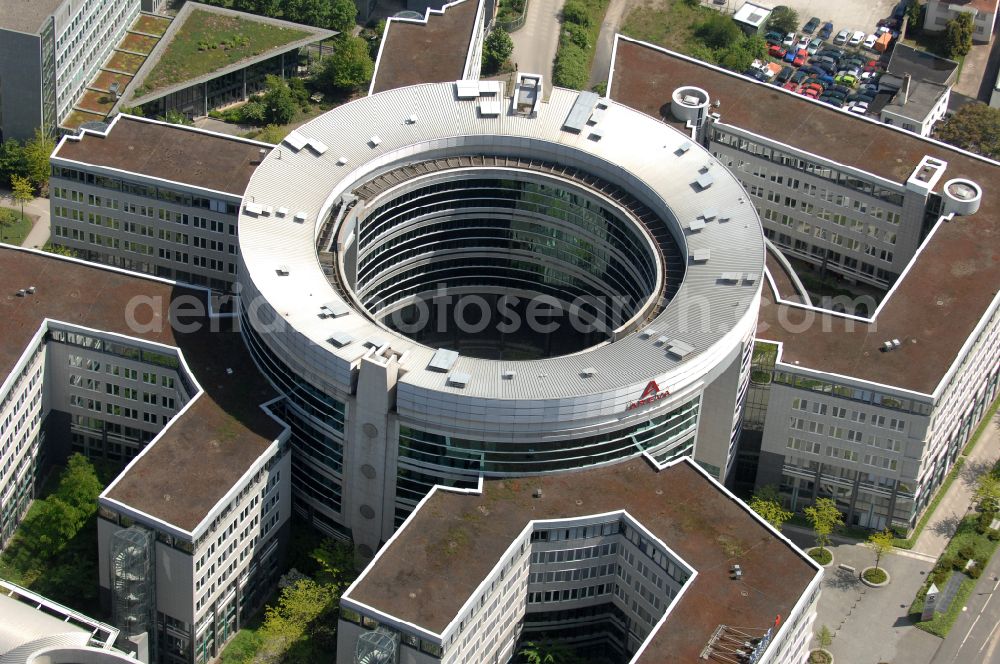 Offenbach am Main from the bird's eye view: Office building Omega Haus on street Strahlenbergerstrasse in Offenbach am Main in the state Hesse, Germany