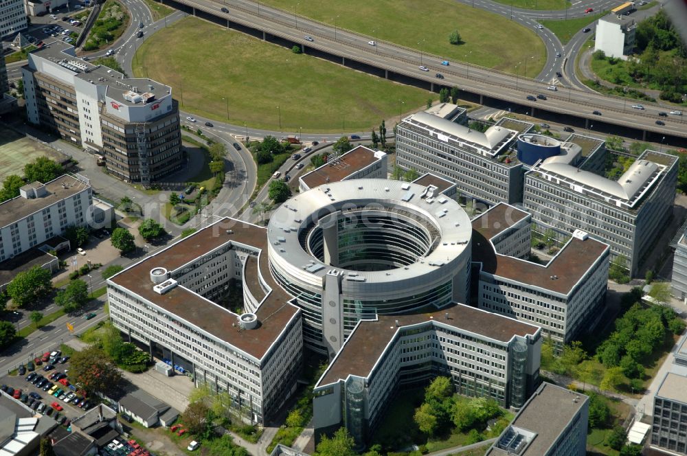 Offenbach am Main from the bird's eye view: Office building Omega Haus on street Strahlenbergerstrasse in Offenbach am Main in the state Hesse, Germany