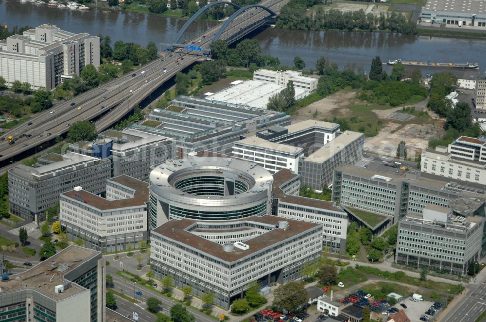 Aerial photograph Offenbach am Main - Office building Omega Haus on street Strahlenbergerstrasse in Offenbach am Main in the state Hesse, Germany