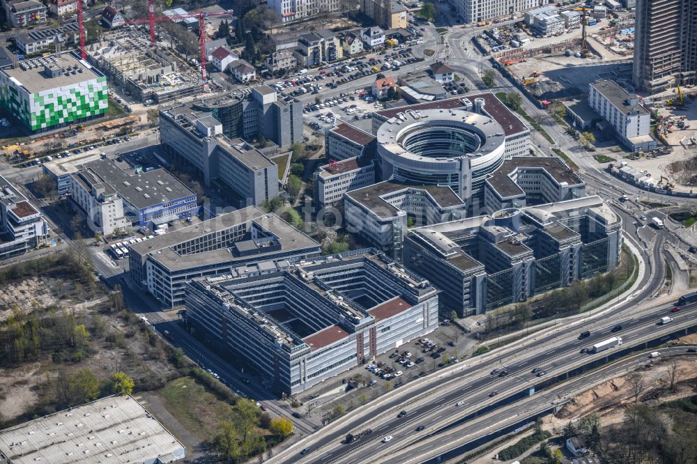 Offenbach am Main from the bird's eye view: Office building Omega Haus on street Strahlenbergerstrasse in Offenbach am Main in the state Hesse, Germany