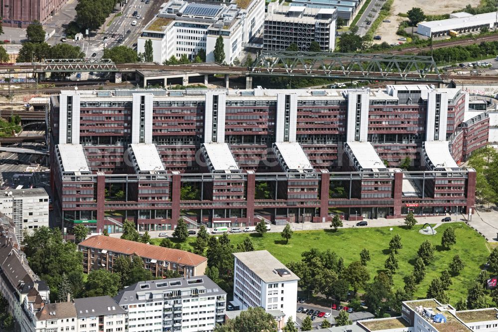 Köln from above - Office building on Amt fuer Liegenschaften, Vermessung und Kataster Willy-Brandt-Platz in the district Innenstadt in Cologne in the state North Rhine-Westphalia, Germany