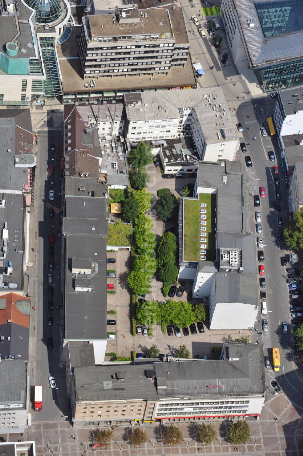 Aerial image Dortmund - Bürogebäude an der Betenstraße Dortmund in Nordrhein-Westfalen / North Rhine-Westphalia. Ein Projekt der Unternehmensgruppe Markus Gerold. Mieter ist die Deutsche Bank AG.