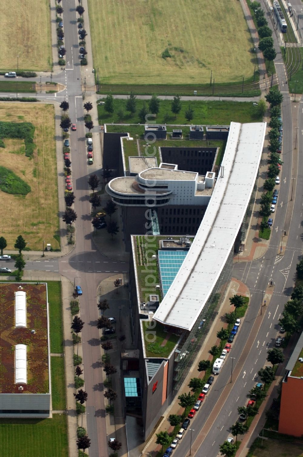 Dresden from the bird's eye view: Office building of the company SV Sachsen at the street An der Flutrinnes in Dresden-Mickten in Saxony