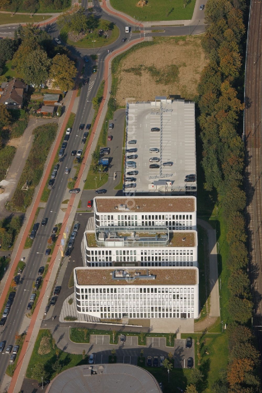 Duisburg from the bird's eye view: View of office buildings in Duisburg in the state of North Rhine-Westphalia