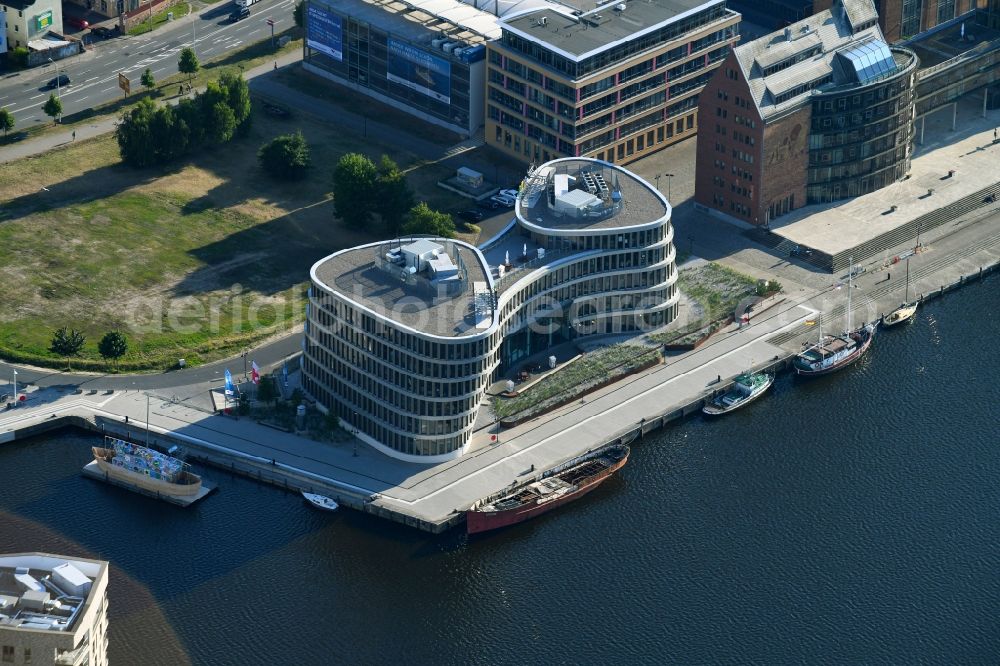 Aerial photograph Rostock - Office building AIDA Cruises - German Branch of Costa Crociere S.p.A. in Rostock in the state Mecklenburg - Western Pomerania, Germany