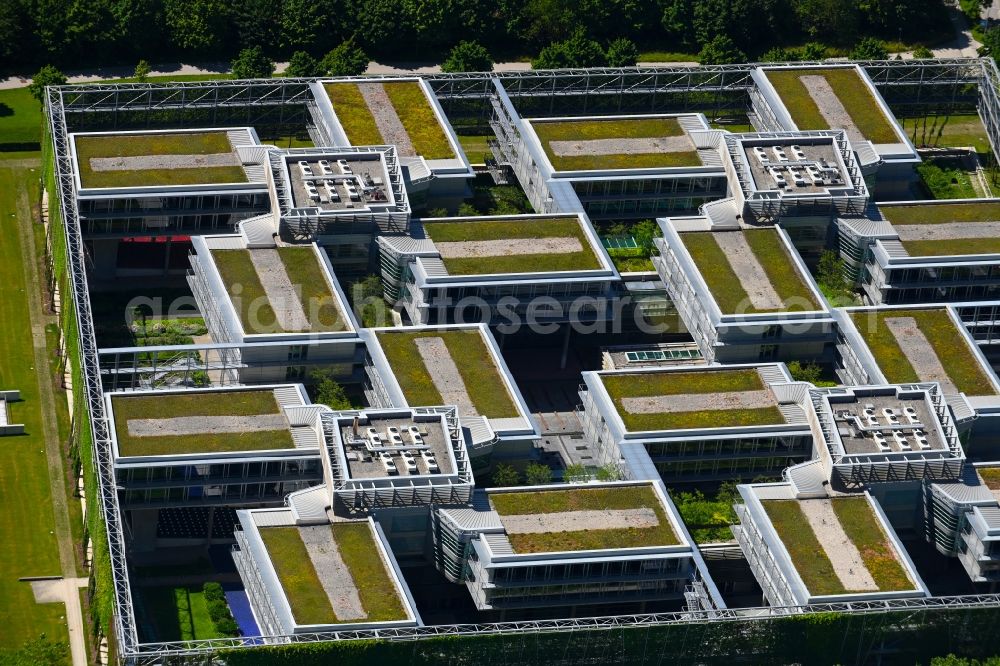 Aerial photograph Unterföhring - Office building of Allianz Deutschland AG on Dieselstrasse in Unterfoehring in the state Bavaria, Germany