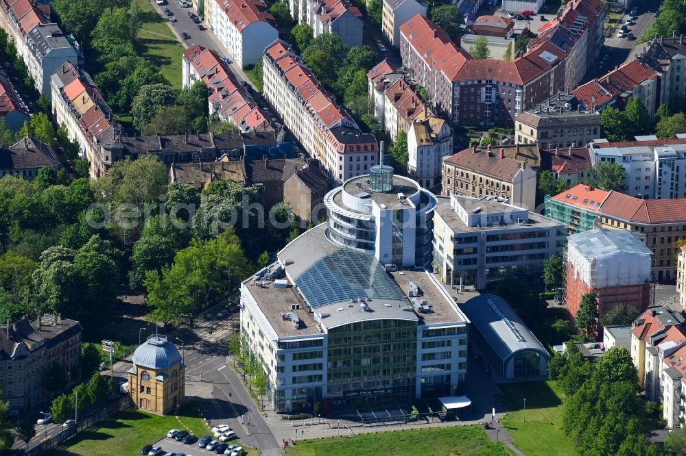 Leipzig from the bird's eye view: Office building AOK PLUS - Filiale Leipzig Volkmarsdorf in the district Volkmarsdorf in Leipzig in the state Saxony