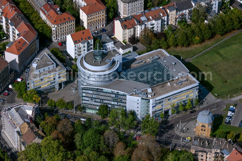 Leipzig from the bird's eye view: Office building AOK PLUS - Filiale Leipzig Volkmarsdorf in the district Volkmarsdorf in Leipzig in the state Saxony