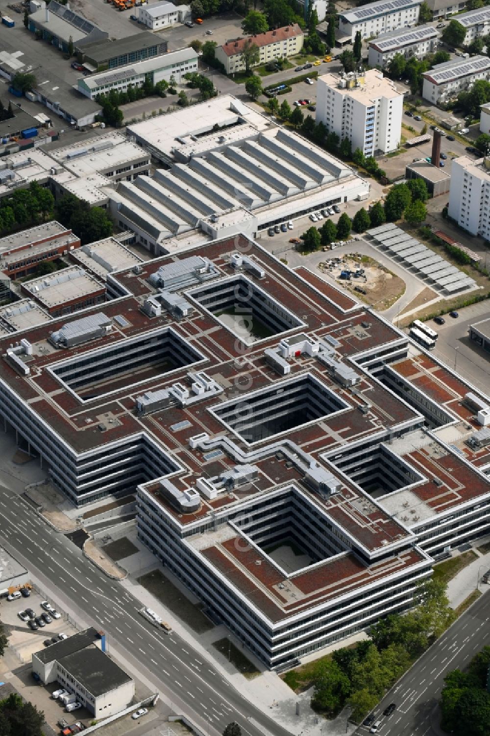 Ingolstadt from the bird's eye view: Office building AUDI AG H6 Vertriebsgebaeude on Hindemithstrasse in Ingolstadt in the state Bavaria, Germany