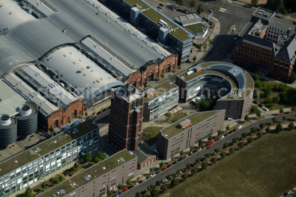 Aerial photograph Berlin - Office building Am Borsigturm im Stadtteil Reinickendorf in Berlin in Germany. In this building there is the Berlitz Sprachschule Berlin Tegel, the administration of the Kroepeliner-Tor-Center Rostock, the Prometheus Akademie, the Techniker Krankenkasse (TK) and the BEST WESTERN Hotel am Borsigturm